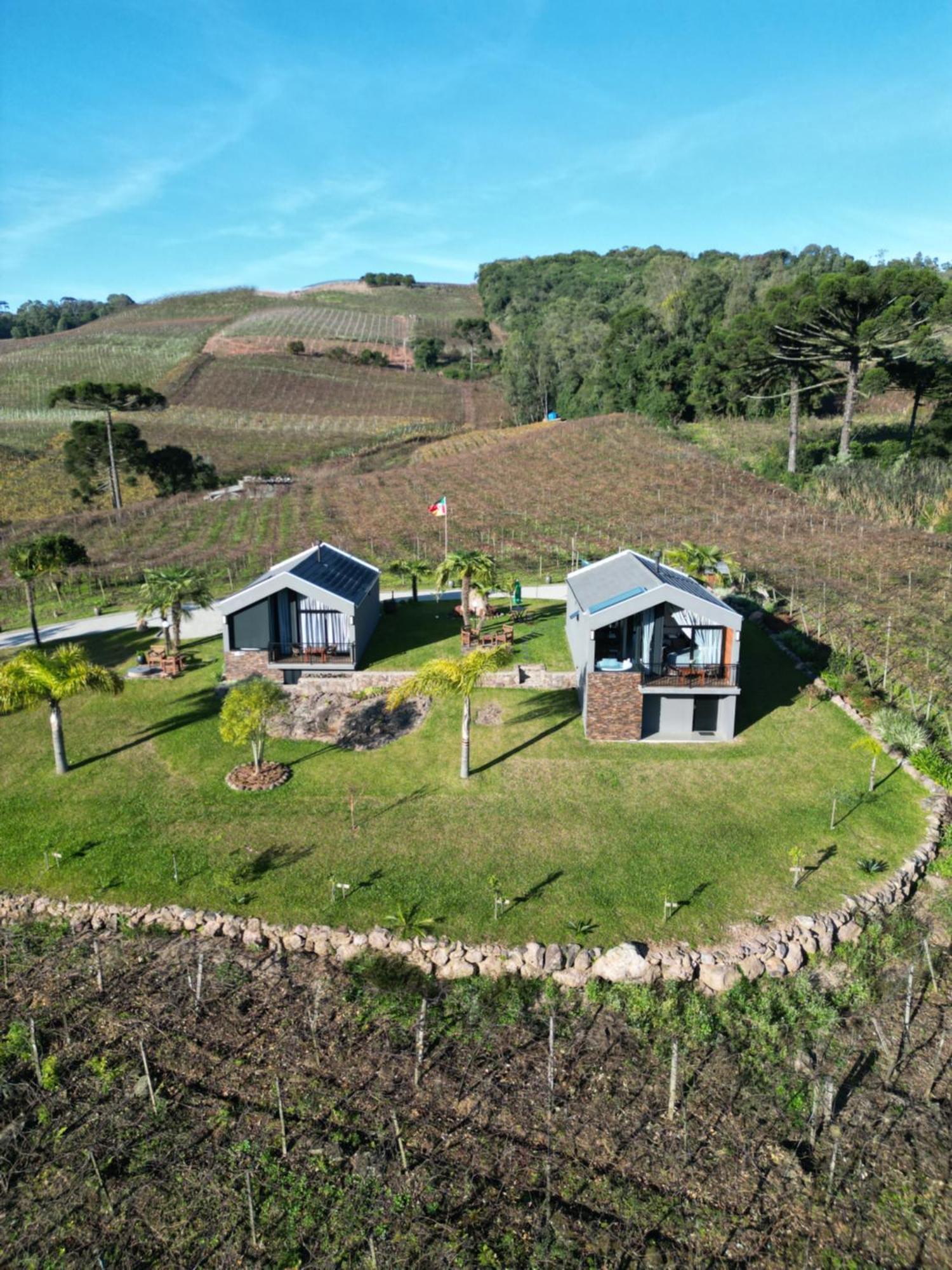 Cabanas Le Vigne Pinto Bandeira Exterior photo